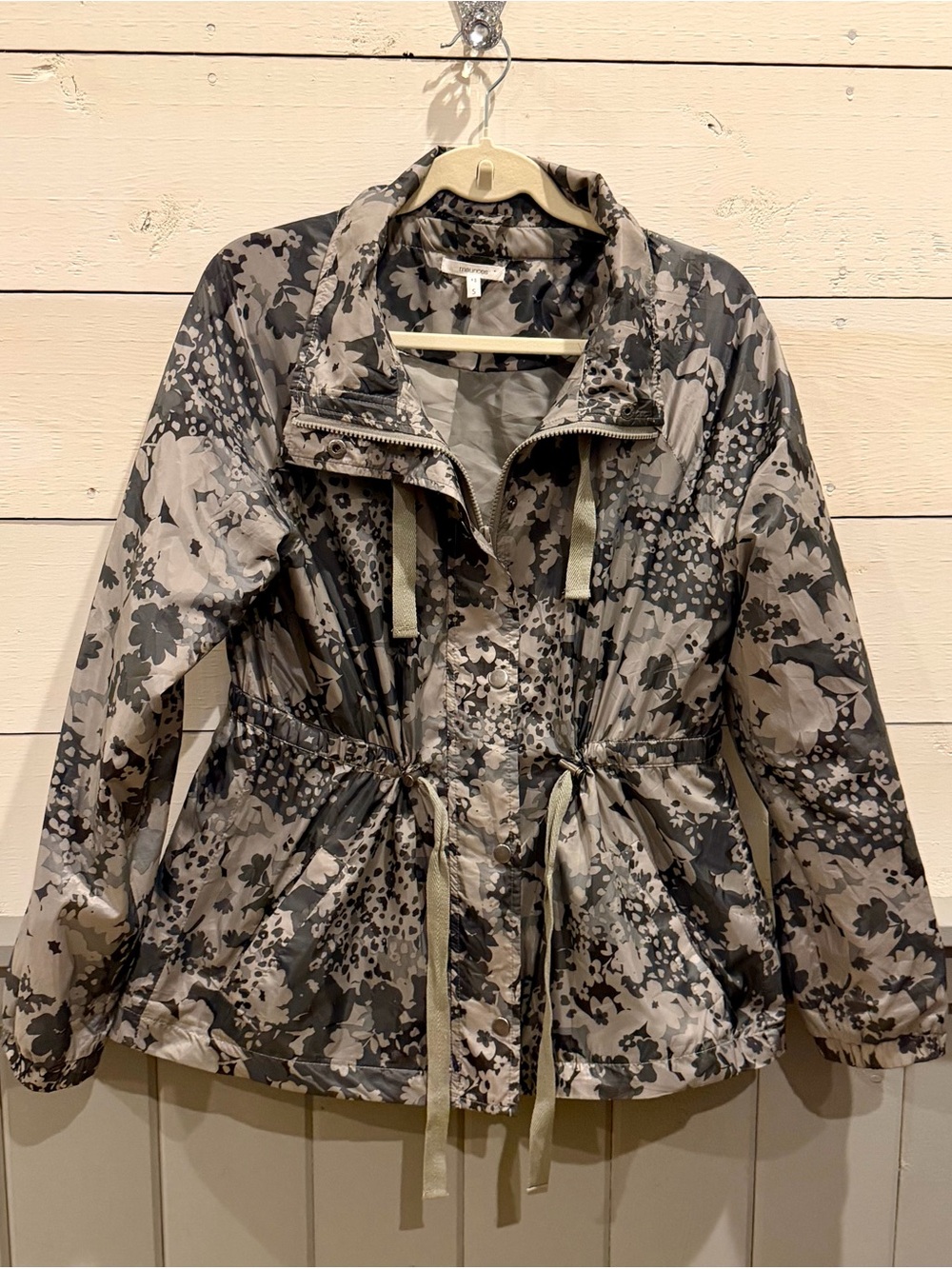 Maurices Floral Utility Jacket Drawstring Waist Gray Taupe Size S
